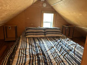 Cozy Cariboo Cabin - Image 2
