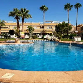 Charmant appartement convivial et familial avec piscine, barbecue et terrasse - Image 2