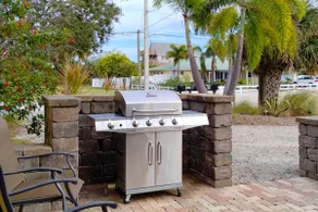 Coastal Retreat, 2 Blocks to Beach, Dining & More - Image 5