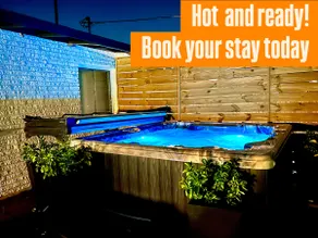 Privt Pool+HotTub+3KngBed Slp12+PklBal+FirePt+Arcd - Image 2