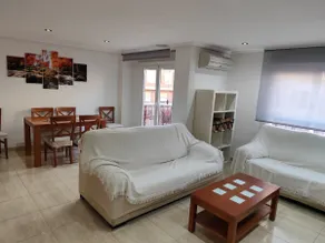 Elche Stay 2: Spacious with garage, 3 bedrooms, 1 bathroom - Image 5