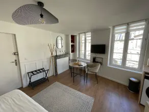 Studio 6 mins from the city center - Image 2