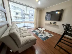 Vintage Apartment with Pool Access - Image 2