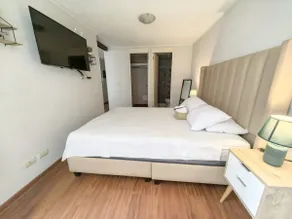 Vintage Apartment with Pool Access - Image 4