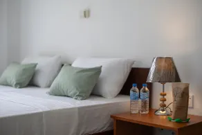 5Bed~FamVilla~StarlinkWiFi~Rooftop~KandyTown5Km - Image 2