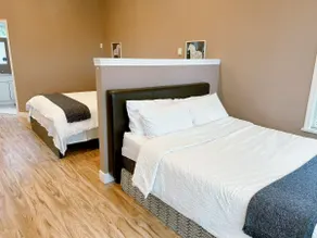 Private Entrance Loft in Ocean Park - Image 4
