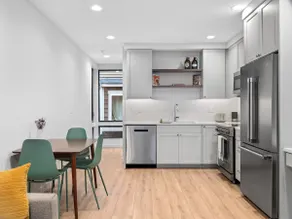 Modern Townhome in Walkable Ballard - Image 4