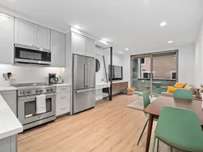 Modern Townhome in Walkable Ballard - Image 3