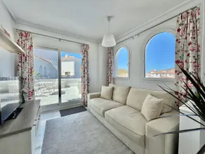 Stunning penthouse with beautiful golf views - Image 3