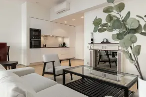 Prime Location 1bd Old Town apartment - Image 2