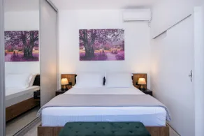Blue Balcony - Boutique Beachfront Suite with Private Parking Spot near Chania Old Harbor - Image 4