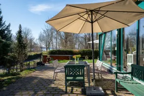 Bright conservatory loft for remote work & time out - Image 2