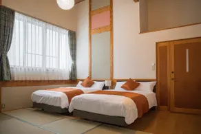 Hida Takayama, Shirakawa-go｜ 4BR & 3BA ｜ 2Parking - Image 2
