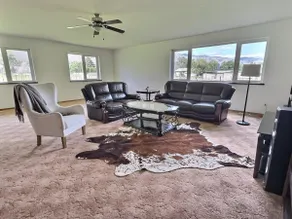 Bold Reserve – Herrera Vineyard Estate Home - Image 5