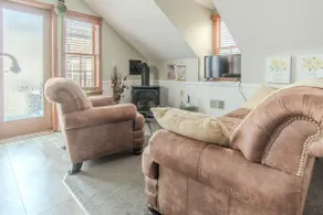 Sackets Harbor Village Gem | Lakeside & Central - Image 3