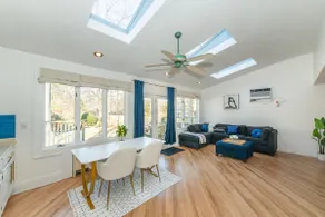 Elegant Chic 4BR Home Upper Montclair Right By MSU - Image 3