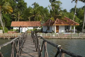 Kayal Couple’s Lakefront Retreat - Image 3