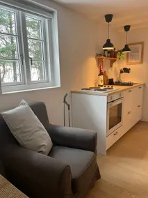 Close to Reykjavík, a cute little house, a hot tub - Image 2