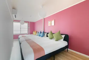 2 min to Kujo Sta.｜3 stops to Namba｜123㎡・Sleeps 15 - Image 3