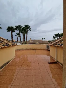 Chalet with pool near the sea - Image 4