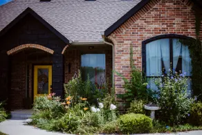 Vibrant Byrd House - Image 4