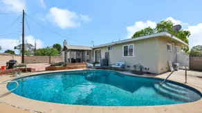 Sleep 7| Cozy Disneyland Pool House - Image 2