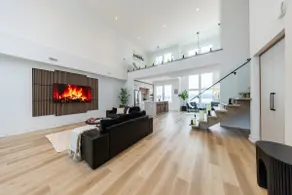 Luxury 3BR Villa w/ 2.5 Baths & Glowing Backyard - Image 2