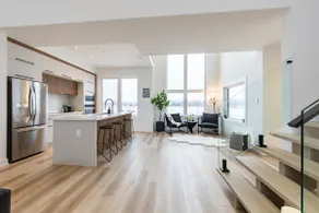 Luxury 3BR Villa w/ 2.5 Baths & Glowing Backyard - Image 4