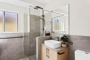 Modern 4BR Home- Near Curtin, CBD, Cafés & Airport - Image 5