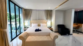 I am pool villa Pattaya no14 - Image 2