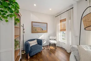2 Bedroom Apartment Downtown London - Image 5