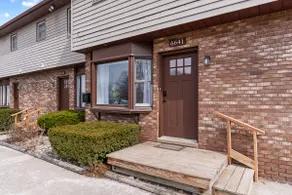 Lovely Groveland 2BR/2.5 Bath Townhome- Unit 6641 - Image 2