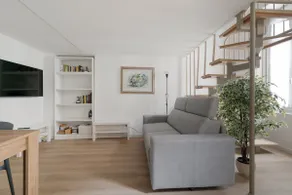 [S. Ambrogio – California] – Spacious Designer Loft - Image 2