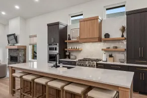 Eden Mountain Home - 7 Bedrooms on Three Floors - Image 5