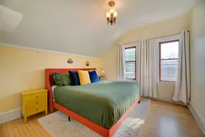 Historic Bungalow w/Guitar & Turntable | Sleeps 6 - Image 4