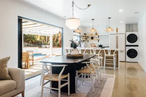 Luxurious Palm Grove: Heated Pool, Luxe King, Spa - Image 2
