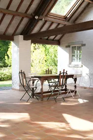 Lake House - Image 4