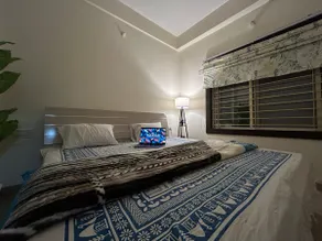 RaoStays 1100sqft 3BHK spacious flat - Soma - Image 2