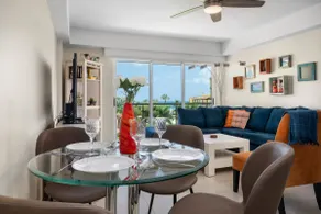 Private Luxury 2 bedroom condo Ocean view, King Bed, 2 queen beds, free wifi - Image 5