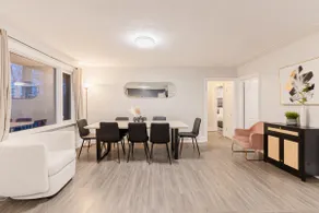Sleeps15*Skyline View*7Beds*Bungalow*Patio*Laundry - Image 3