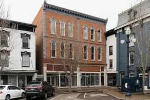 Downtown Troy Studio: On the Square! - Image 2