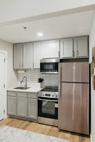 Downtown Troy Studio: On the Square! - Image 3