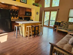 7 Pines La Pointe on Madeline Island - Image 2