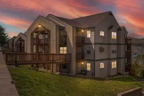 Newly Remodeled - Close to SDC - Table Rock Lake - Image 5