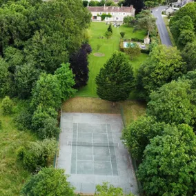 Large country house with tennis court & swimming pool - Image 5