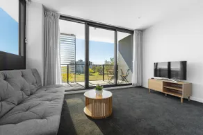 Central CBR Stay | Steps from Light Rail | Parking - Image 2