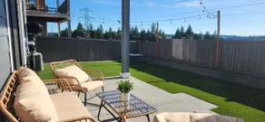 Private spacious Basement suite and View backyard - Image 4