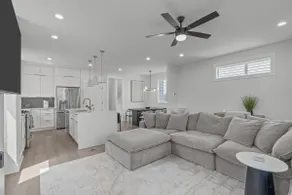 4br Ensuite with all the Views - Image 4
