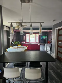 3Br 2Bth Modern DPLX 5 Min DT - Image 2
