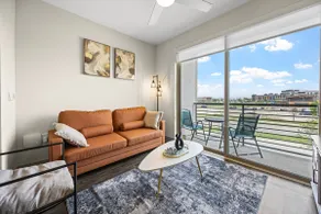 Stylish 1BR apt w/ Pool & Gym - Image 3